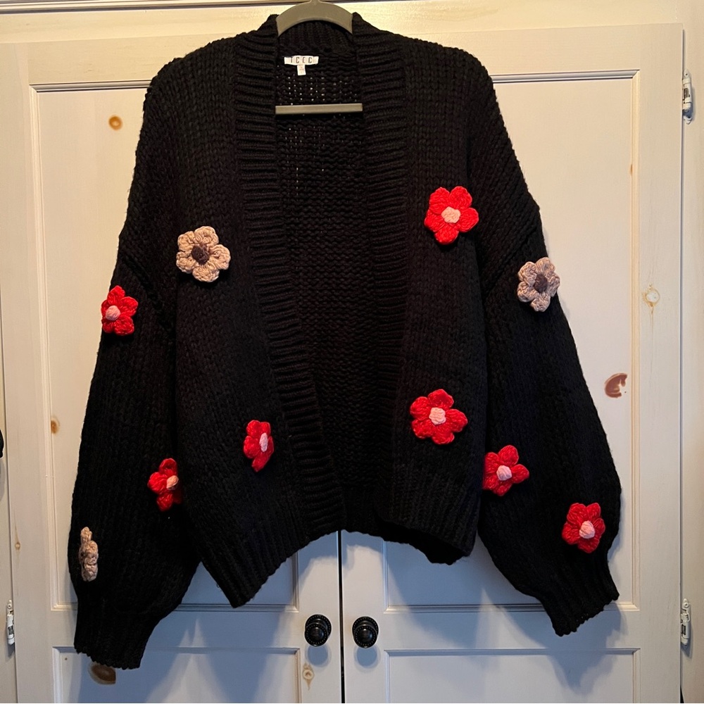 Floral Appliqué Open Front Knit Cardigan - Picture 5 of 11